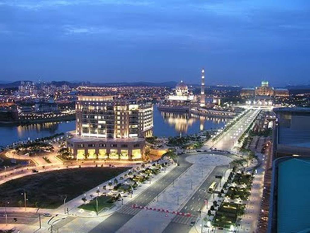Bary Inn, Klia & Klia2 - 24 Hours Free Airport Pick-Up Sepang Esterno foto