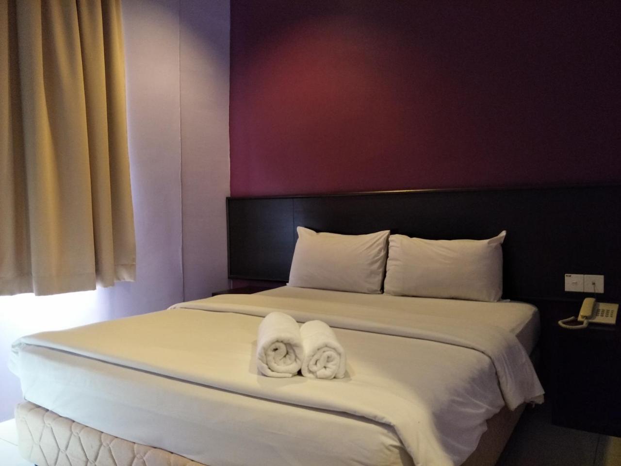 Bary Inn, Klia & Klia2 - 24 Hours Free Airport Pick-Up Sepang Esterno foto