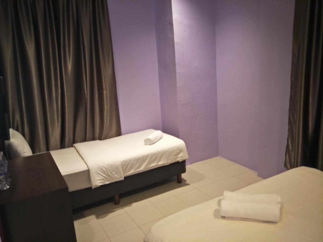 Bary Inn, Klia & Klia2 - 24 Hours Free Airport Pick-Up Sepang Esterno foto